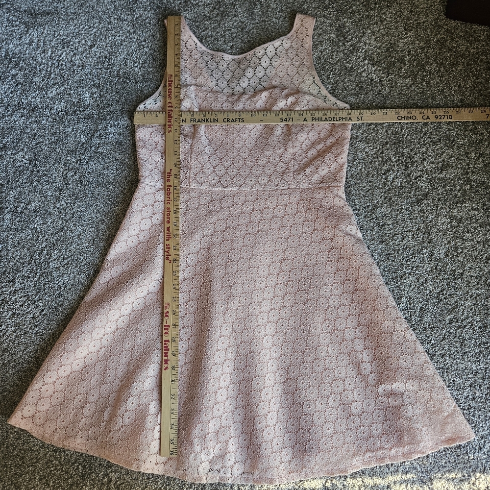 Betsey Johnson Peach Medallion Lace Fit & Flare Tea Dress Size 14 - Picture 7 of 10